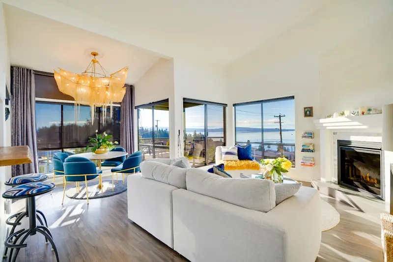 12 3818 JOYCE AVENUE - photo 1 of 19