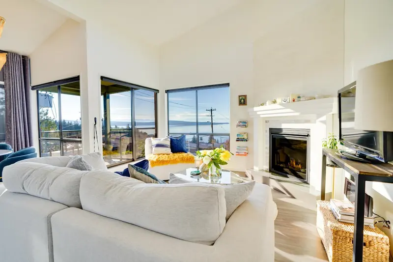 12 3818 JOYCE AVENUE - photo 4 of 19