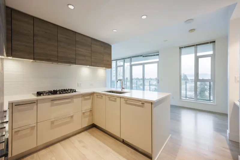 902 7303 NOBLE LANE - photo 2 of 25