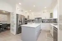 6477 189 STREET - thumbnail 10