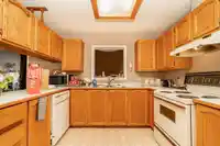 1 8078 KING GEORGE BOULEVARD - thumbnail 17