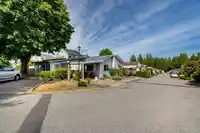 1 8078 KING GEORGE BOULEVARD - thumbnail 4