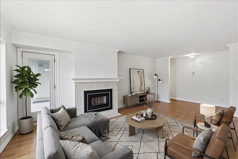 201 3290 W 4TH AVENUE - photo 1 of 25