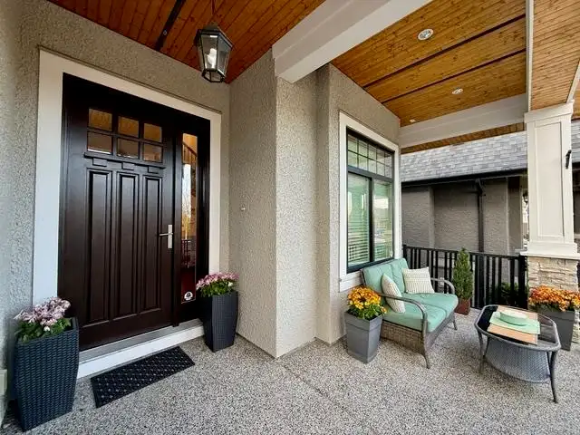 16459 63 AVENUE - photo 3 of 40