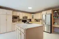 6202 189 STREET - thumbnail 14