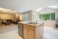 6202 189 STREET - thumbnail 16