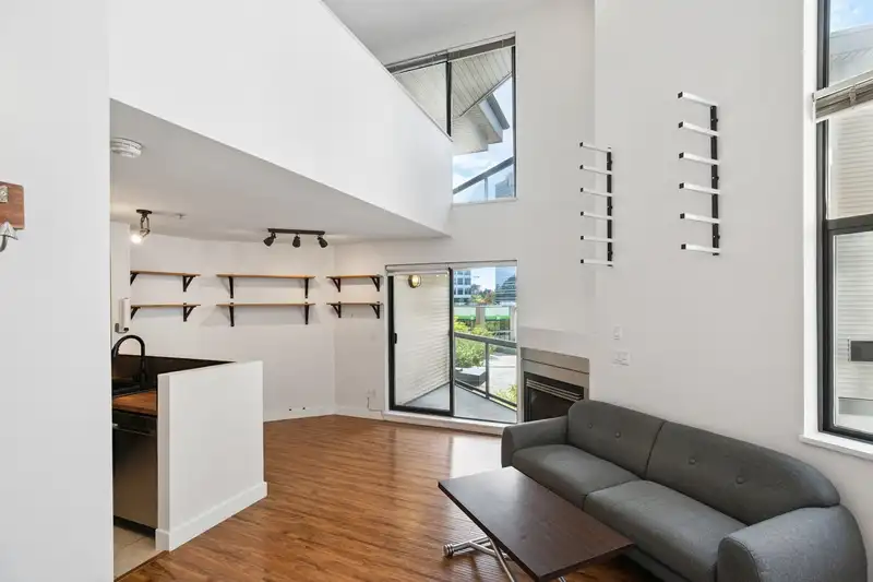415 10866 CITY PARKWAY - photo 2 of 36