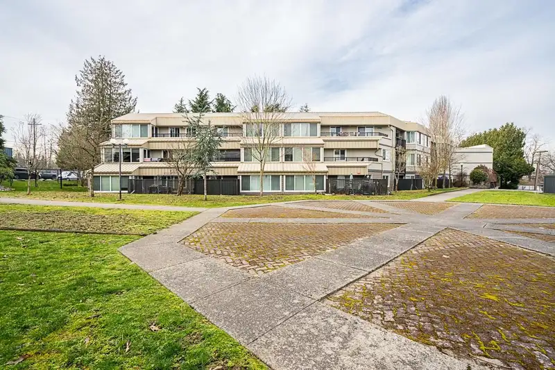 116 9632 120A STREET - photo 2 of 30