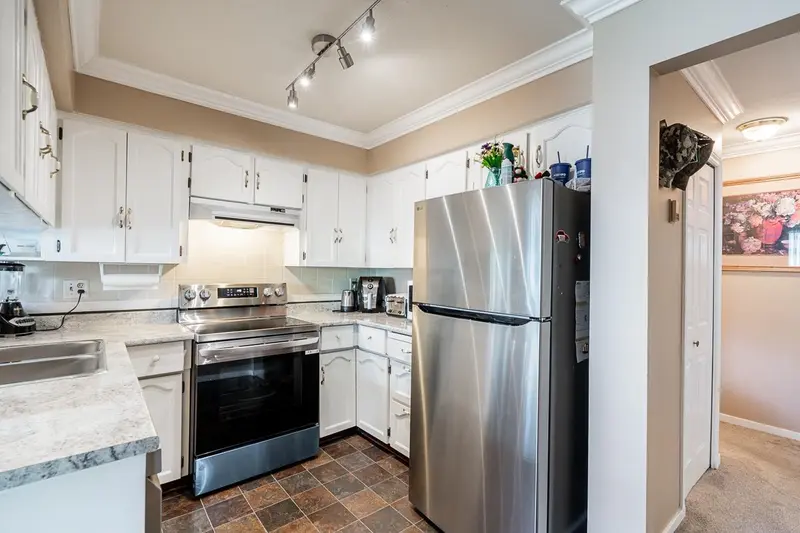 134 31955 OLD YALE ROAD - photo 2 of 25