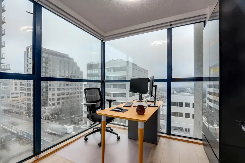 810 1268 W BROADWAY - photo 4 of 18