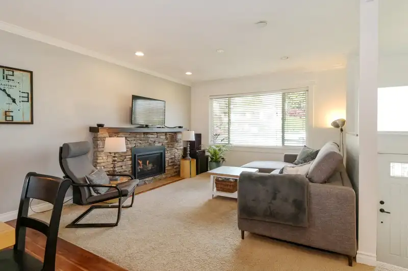 5707 184 STREET - photo 3 of 35
