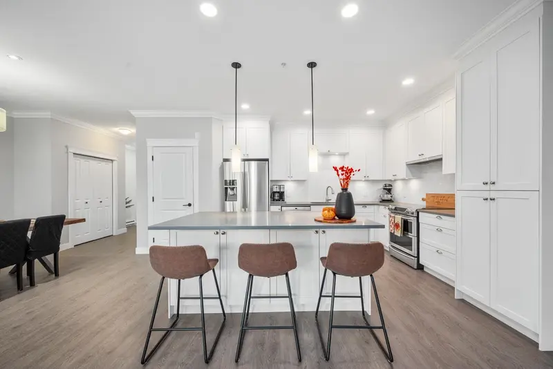 38 10525 240 STREET - photo 3 of 25