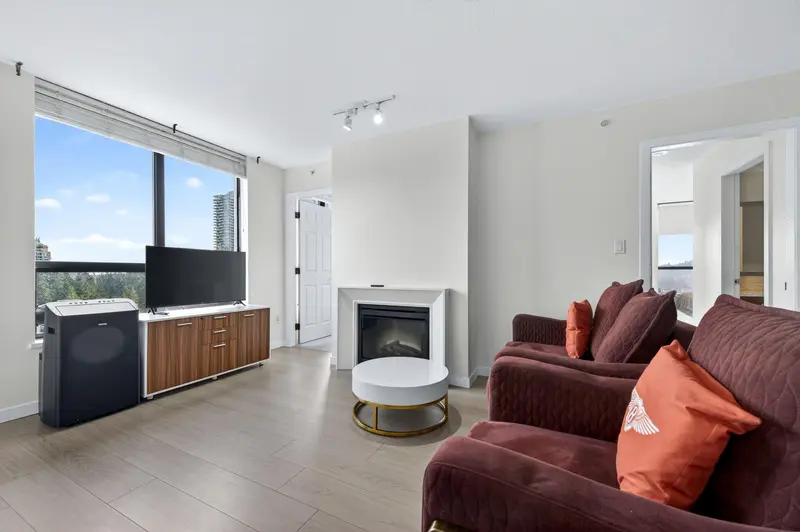 1706 2982 BURLINGTON DRIVE - photo 1 of 25