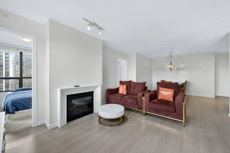 1706 2982 BURLINGTON DRIVE - photo 3 of 25