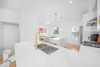 26 9762 182A STREET - thumbnail 17