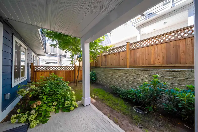 26 9762 182A STREET - photo 4 of 31