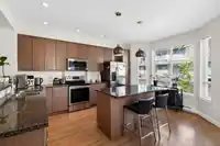 7 7155 189 STREET - thumbnail 4