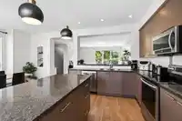 7 7155 189 STREET - thumbnail 5