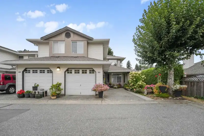 606 8260 SE 162 A STREET STREET - photo 1 of 20