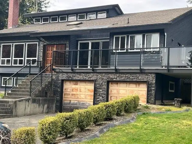 14827 94 AVENUE - photo 1 of 34