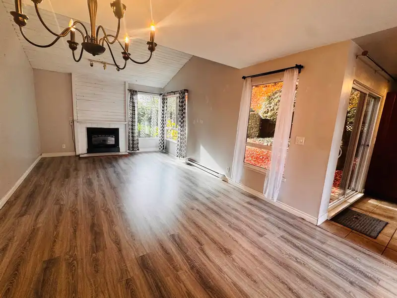 6211 W GREENSIDE DRIVE - photo 2 of 13