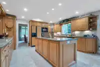 9385 173A STREET - thumbnail 8