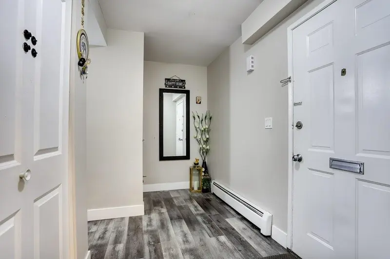 263 7493 140 STREET - photo 3 of 25