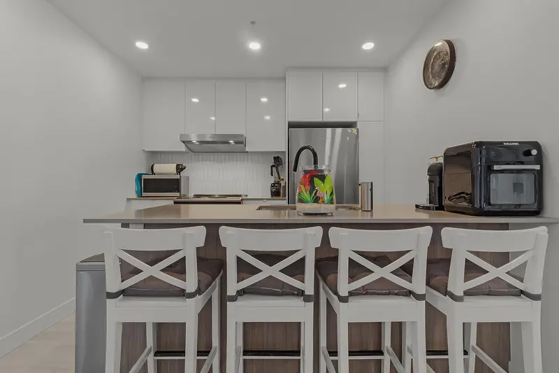 305 32838 LANDEAU PLACE - photo 4 of 21