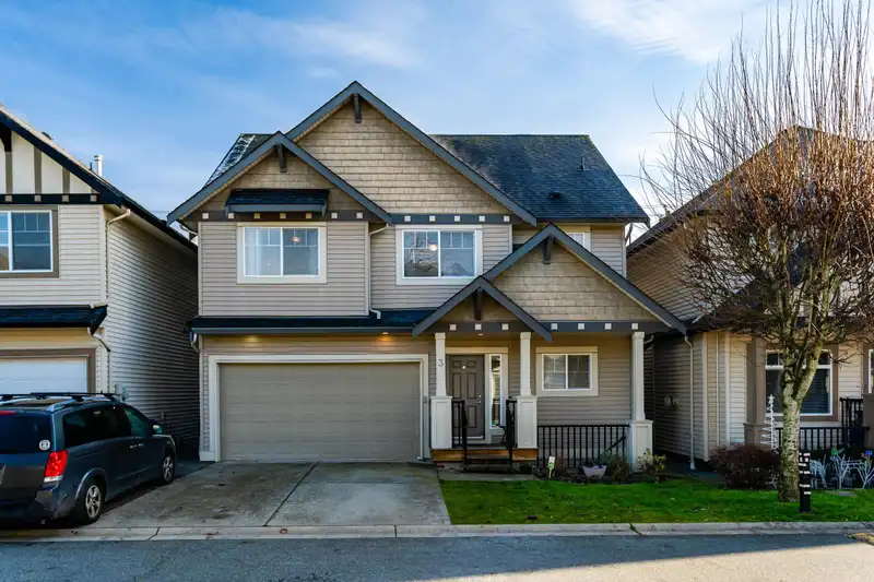 3 6195 168 STREET - photo 2 of 39