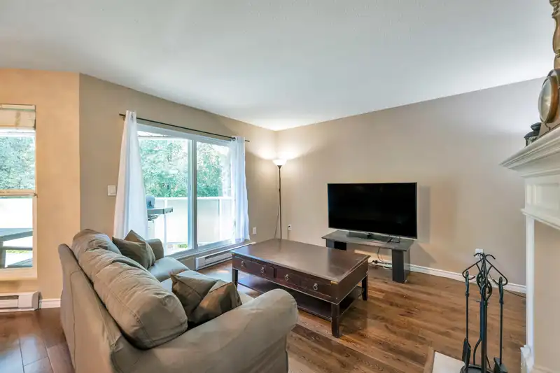 37 9910 148 STREET - photo 3 of 36