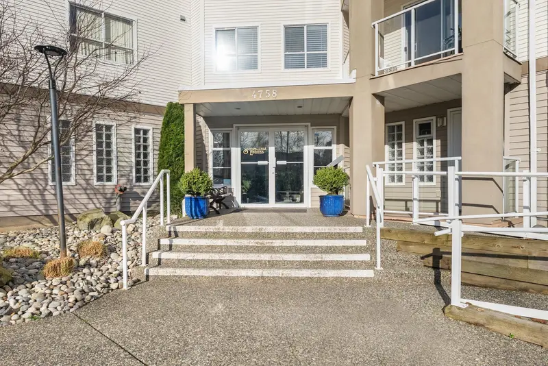 403 4758 53 STREET - photo 4 of 25