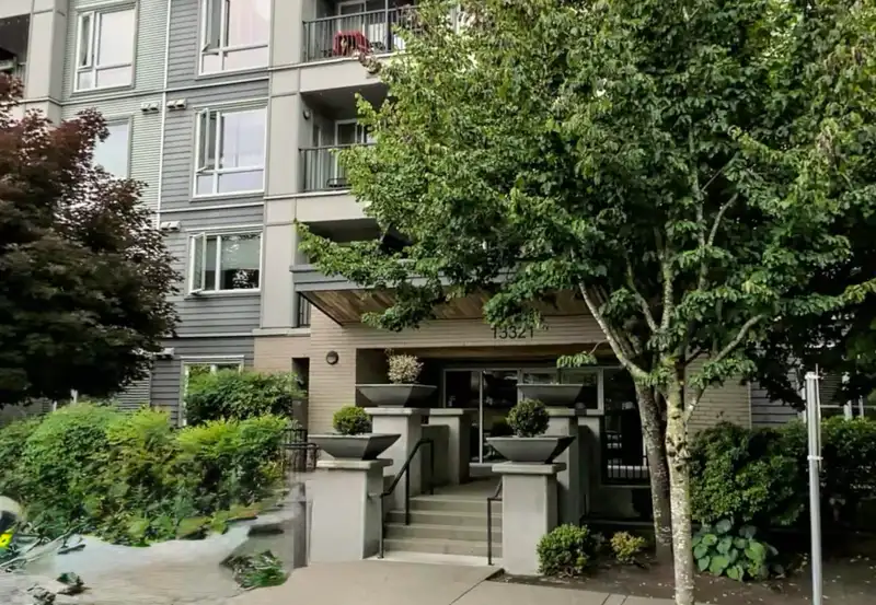 407 13321 102A AVENUE - photo 1 of 9