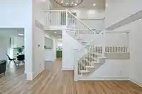 9709 CROWN CRESCENT - thumbnail 4