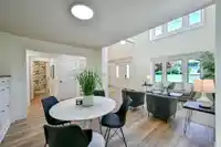 9709 CROWN CRESCENT - thumbnail 9