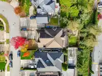 5536 189A STREET - thumbnail 33