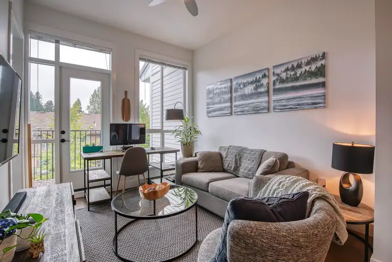 406 14968 101A AVENUE - photo 1 of 21