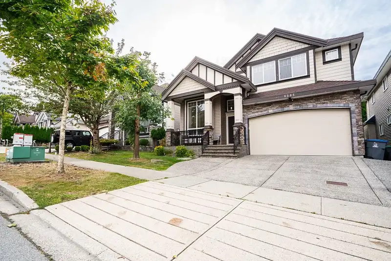 6265 141A STREET - photo 1 of 39