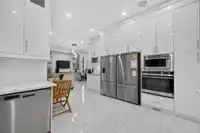 5947 140B STREET - thumbnail 11
