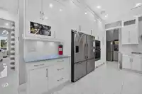 5947 140B STREET - thumbnail 9