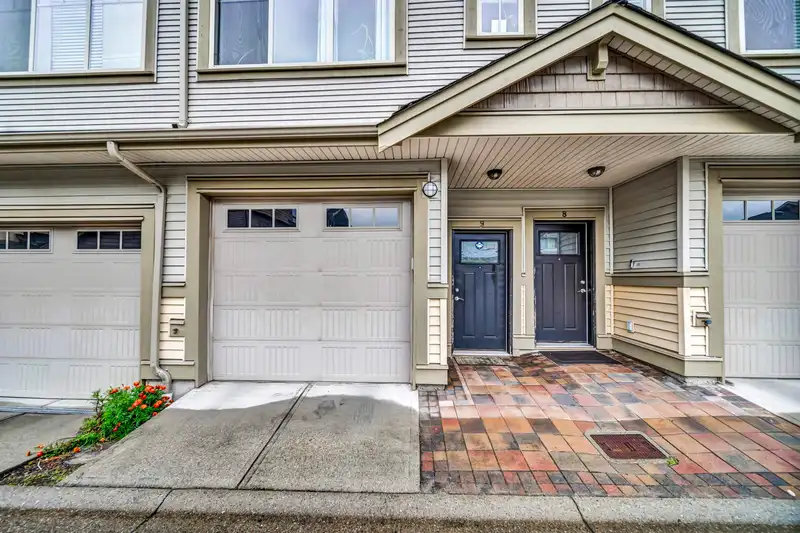 9 9533 130A STREET - photo 2 of 29
