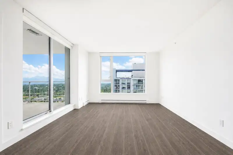 4608 13696 100 AVENUE - photo 3 of 19