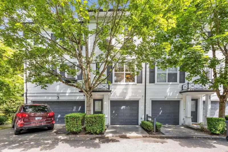 39 15075 60 AVENUE - photo 4 of 31