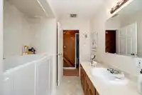 14747 90A AVENUE - thumbnail 23