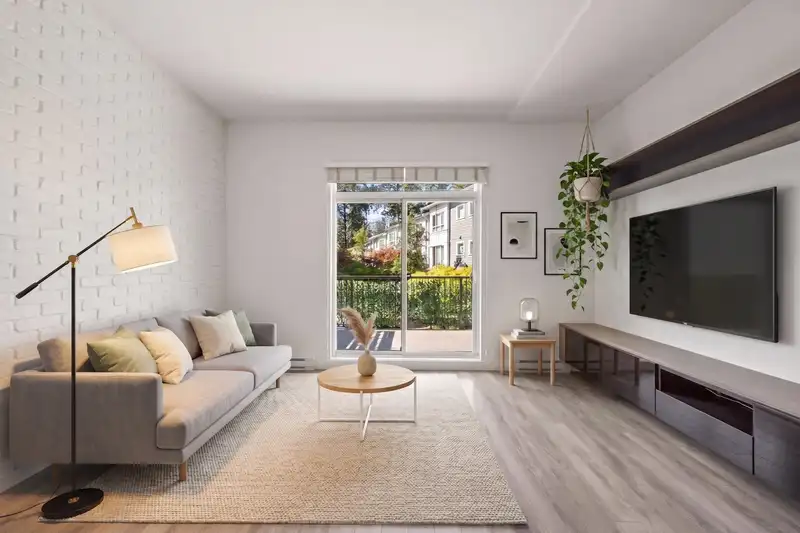 55 15340 GUILDFORD DRIVE - photo 1 of 31