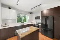 10 7348 192A STREET - thumbnail 23