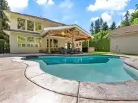 9855 182 STREET - thumbnail 38