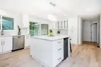 10390 158B STREET - thumbnail 4