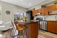 12 16772 61 AVENUE - thumbnail 4