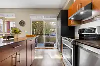 12 16772 61 AVENUE - thumbnail 5