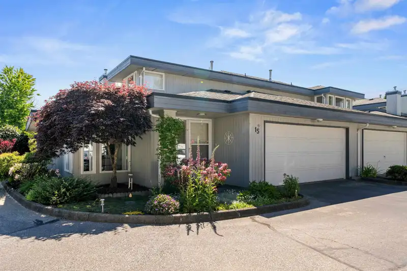 15 16180 86TH AVENUE - photo 3 of 21